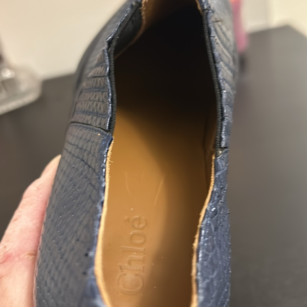 Chloe Elegant Blue Textured Shoes - Picture 15 of 15